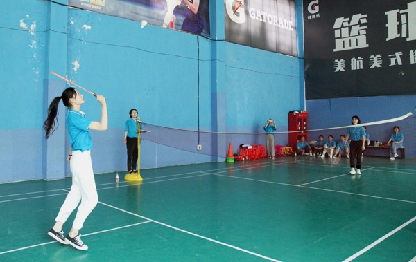 羽毛球賽.jpg 羽毛球賽.jpg